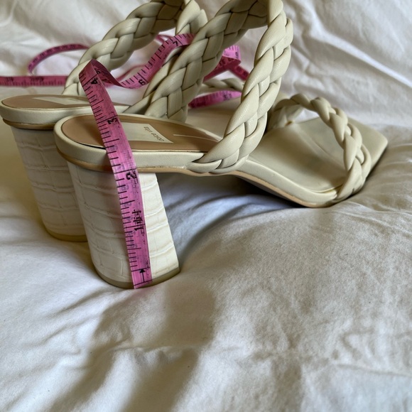 🌸EUC Dolce Vita Ivory Stella heels in size 11 - Picture 5 of 10